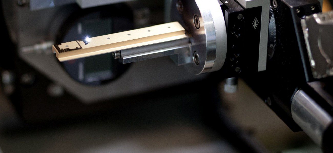 STRUCTURATION PAR LASER DE CIRCUITS DE CONNEXION SUR SUPPORTS CERAMIQUES STRUCTURATION PAR LASER DE CIRCUITS DE CONNEXION SUR SUPPORTS CERAMIQUES